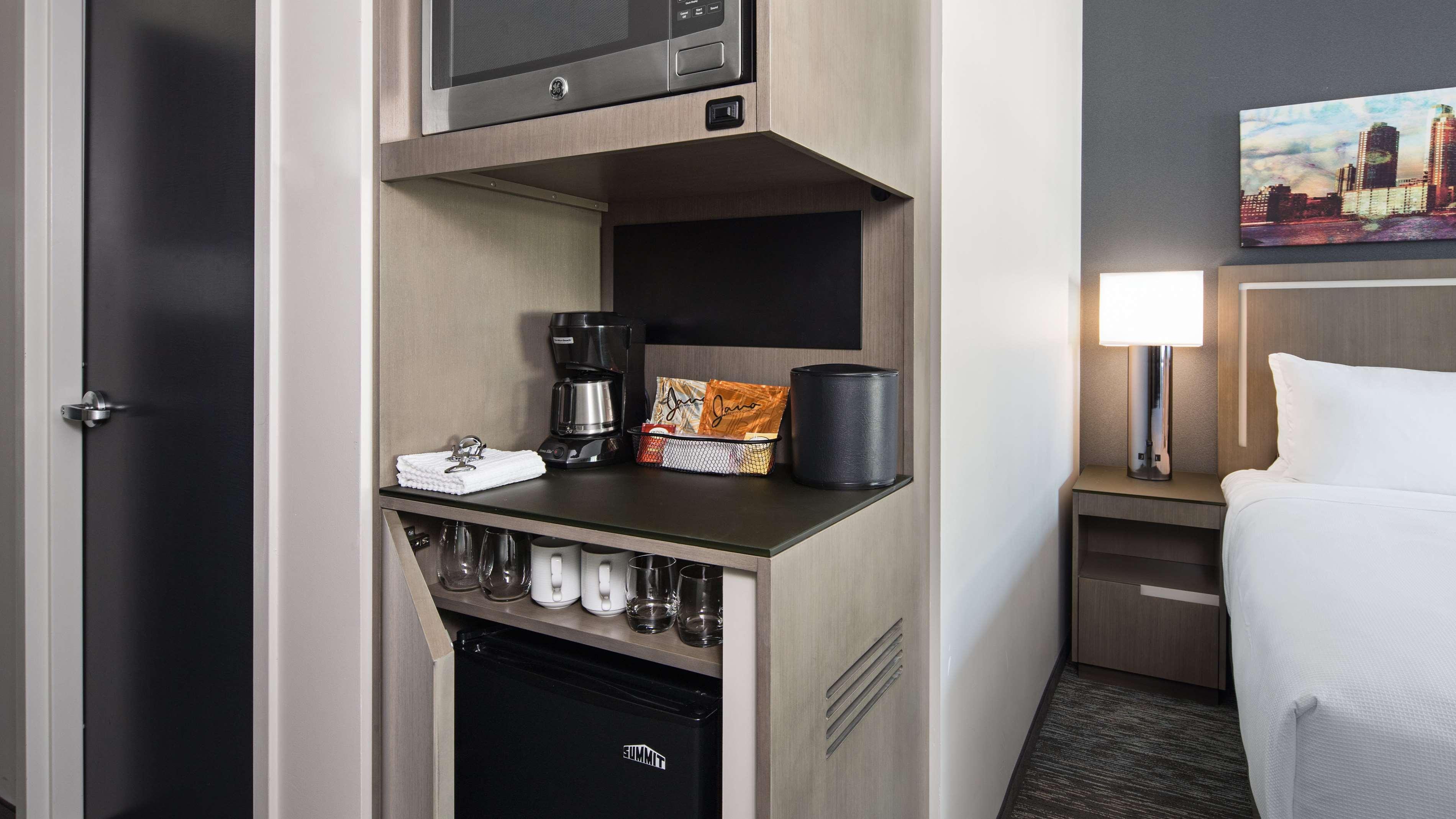 Hyatt House Джърси Сити Екстериор снимка